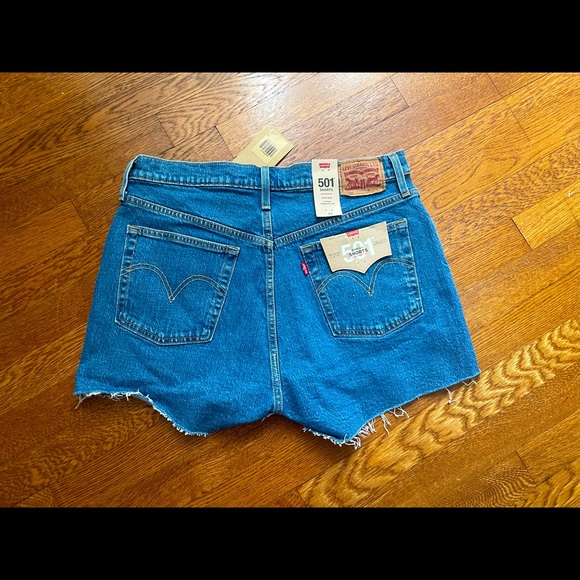 501 Levi Shorts size 32 - Picture 4 of 4